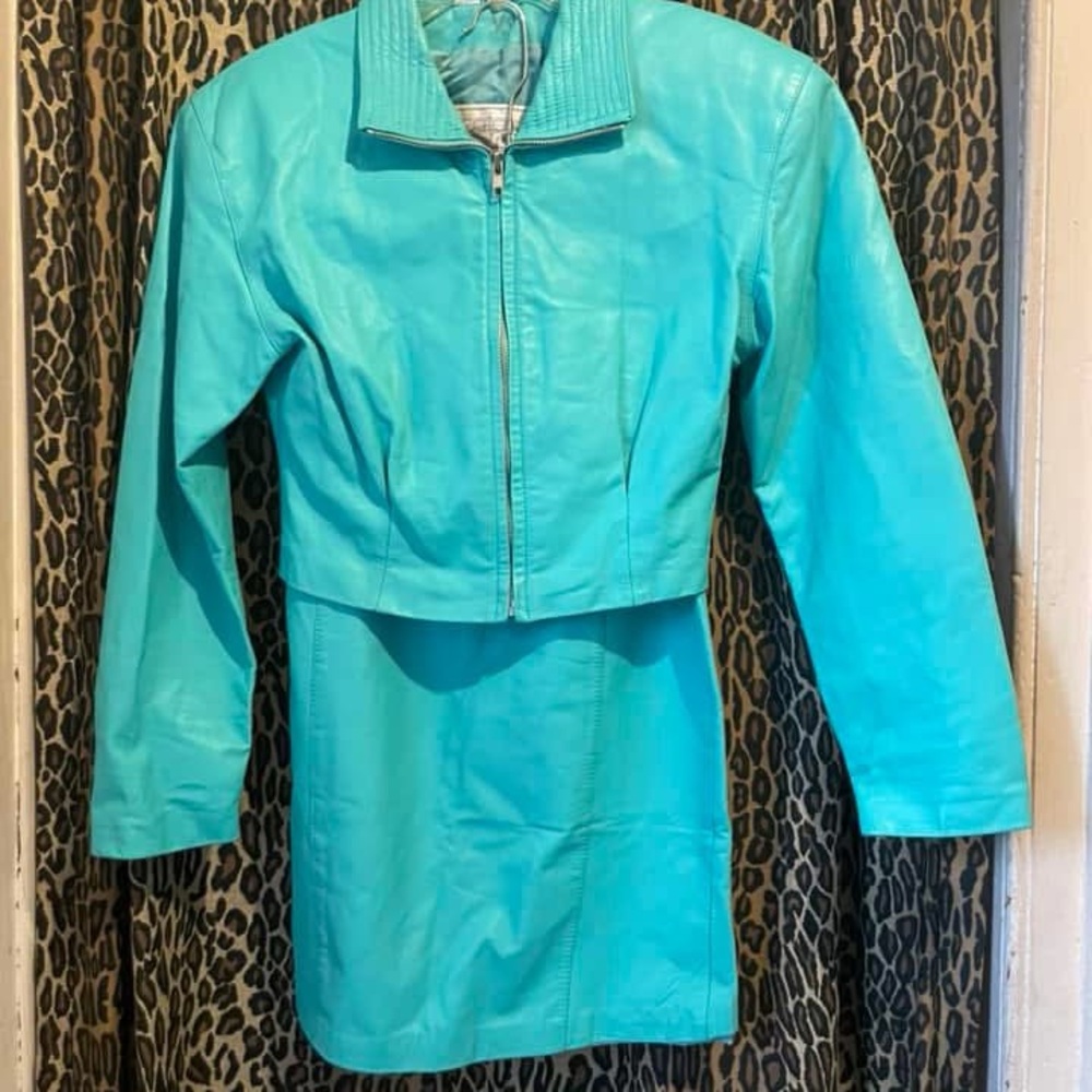 Fabulous 80’s Teal Leather suit!